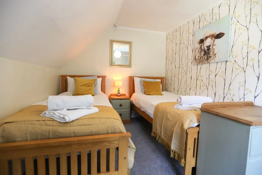 3 bed Cottage
