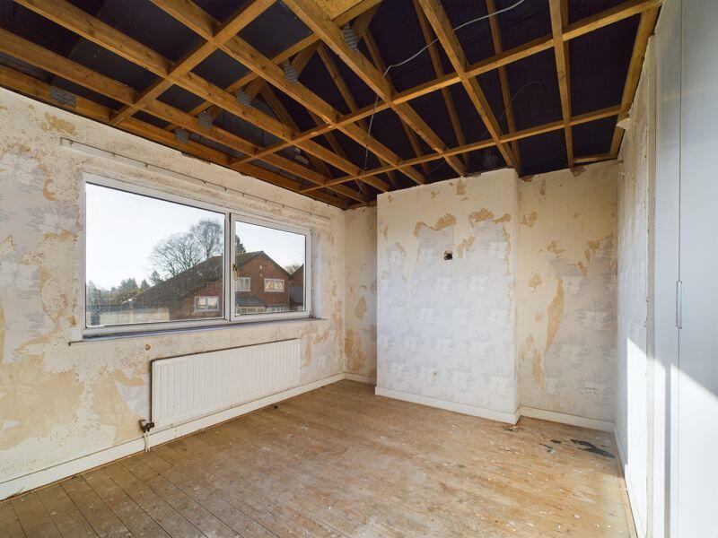4 bed Detached