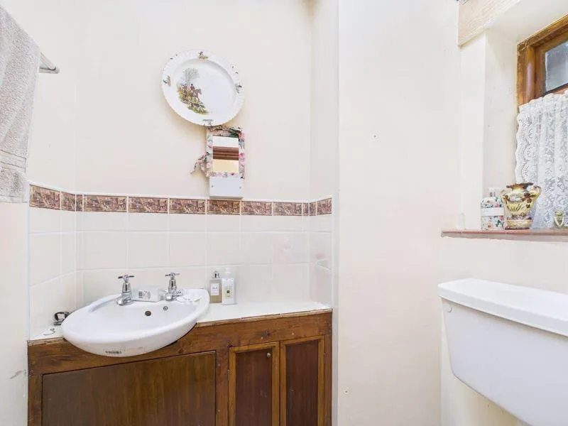 3 bed Cottage