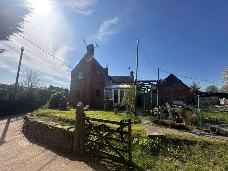 3 bed Cottage