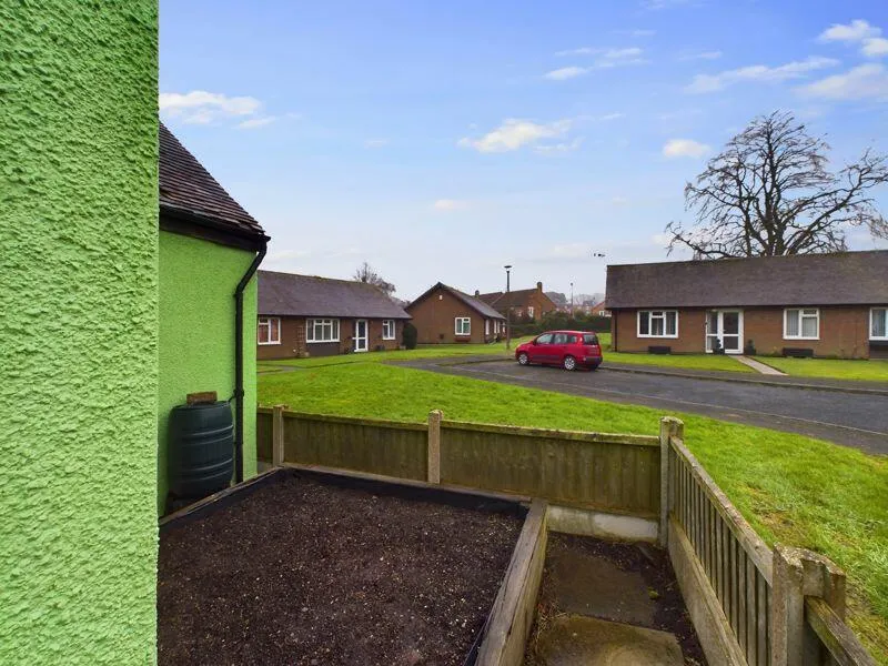 3 bed Semi-Detached