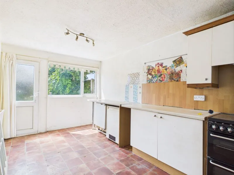 3 bed End of Terrace