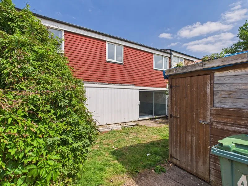 3 bed End of Terrace