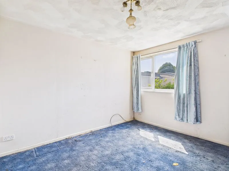 3 bed End of Terrace