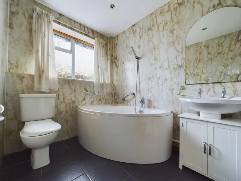 3 bed Detached