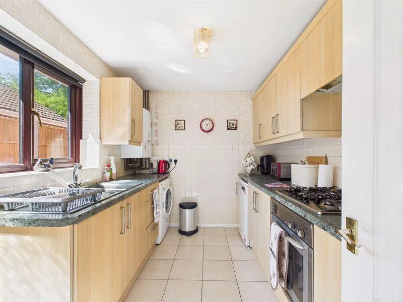 2 bed Detached Bungalow