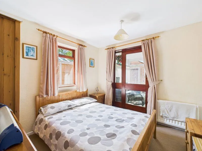 2 bed Detached Bungalow