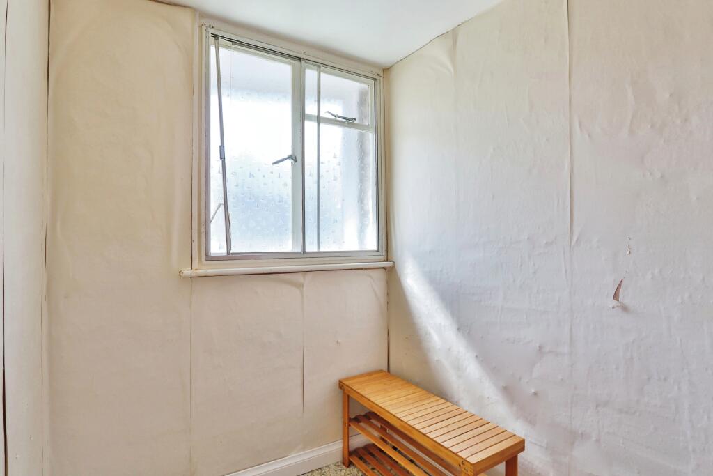 2 bed Detached Bungalow
