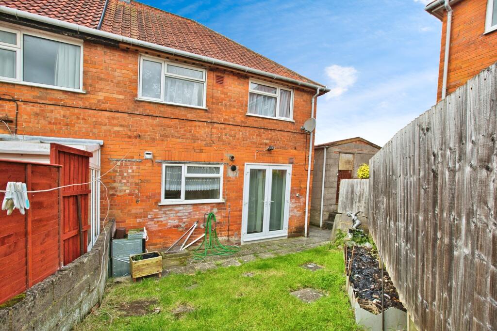 3 bed End of Terrace