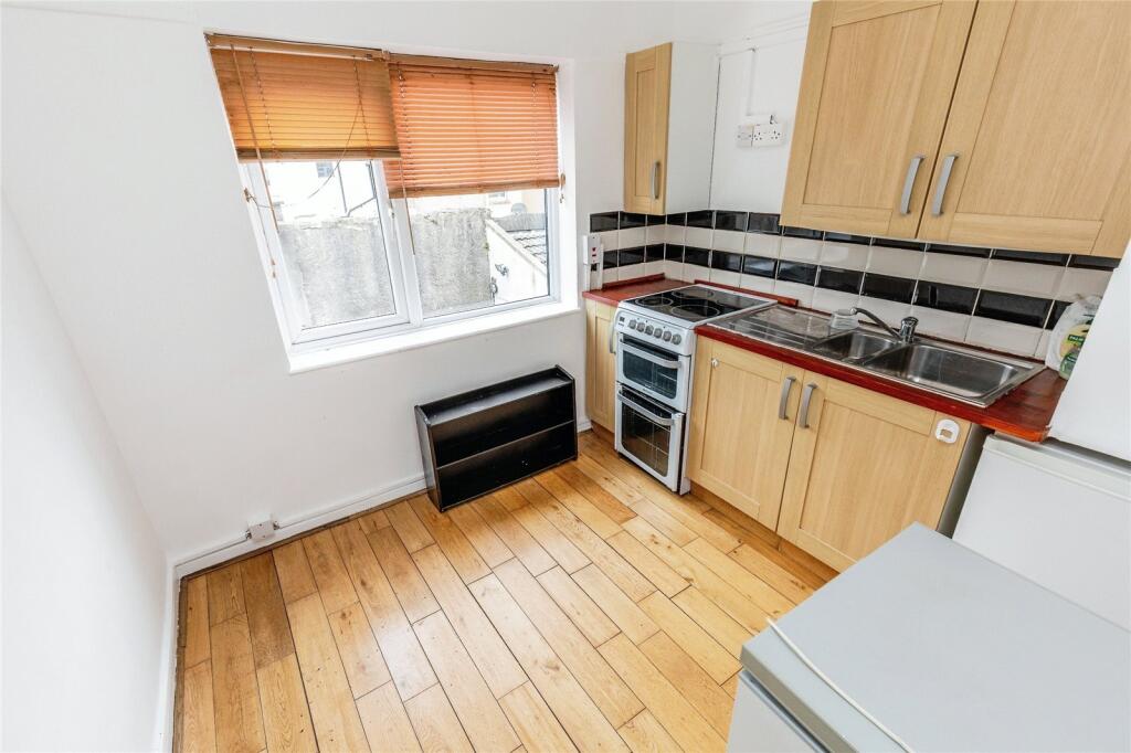 2 bed Mixed Use