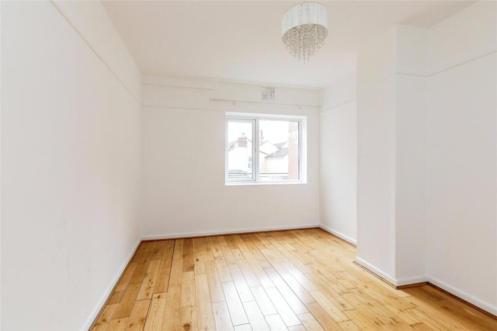 2 bed Mixed Use