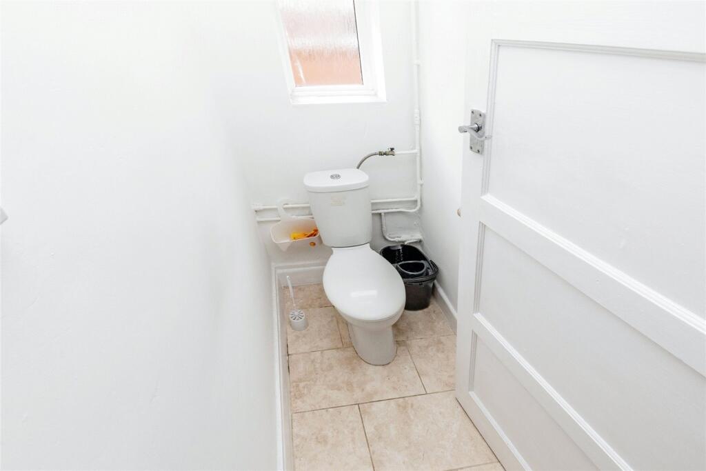 2 bed Mixed Use