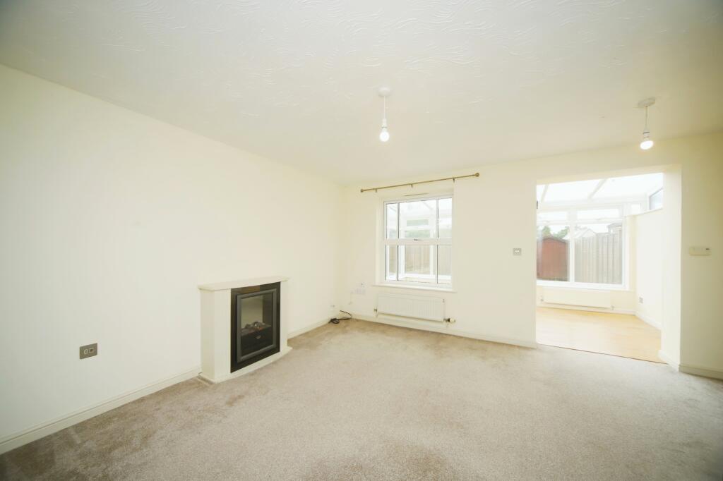 3 bed Semi-Detached