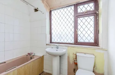 3 bed Semi-Detached