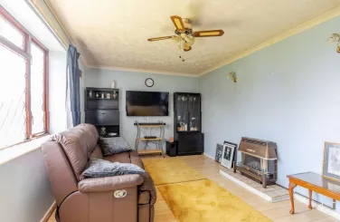 3 bed Semi-Detached