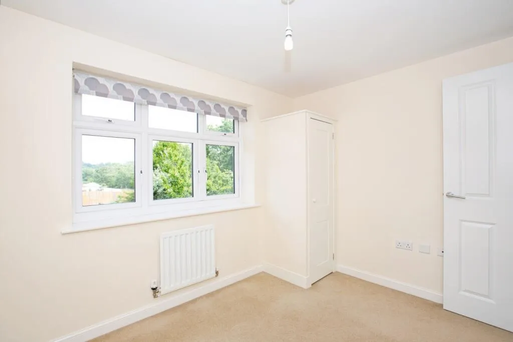 4 bed Detached