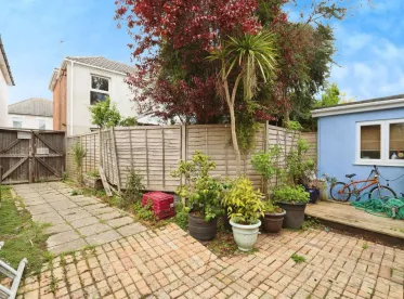 2 bed Detached