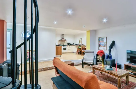 2 bed Detached