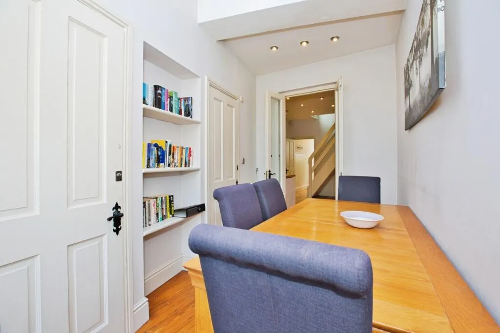 2 bed Terraced