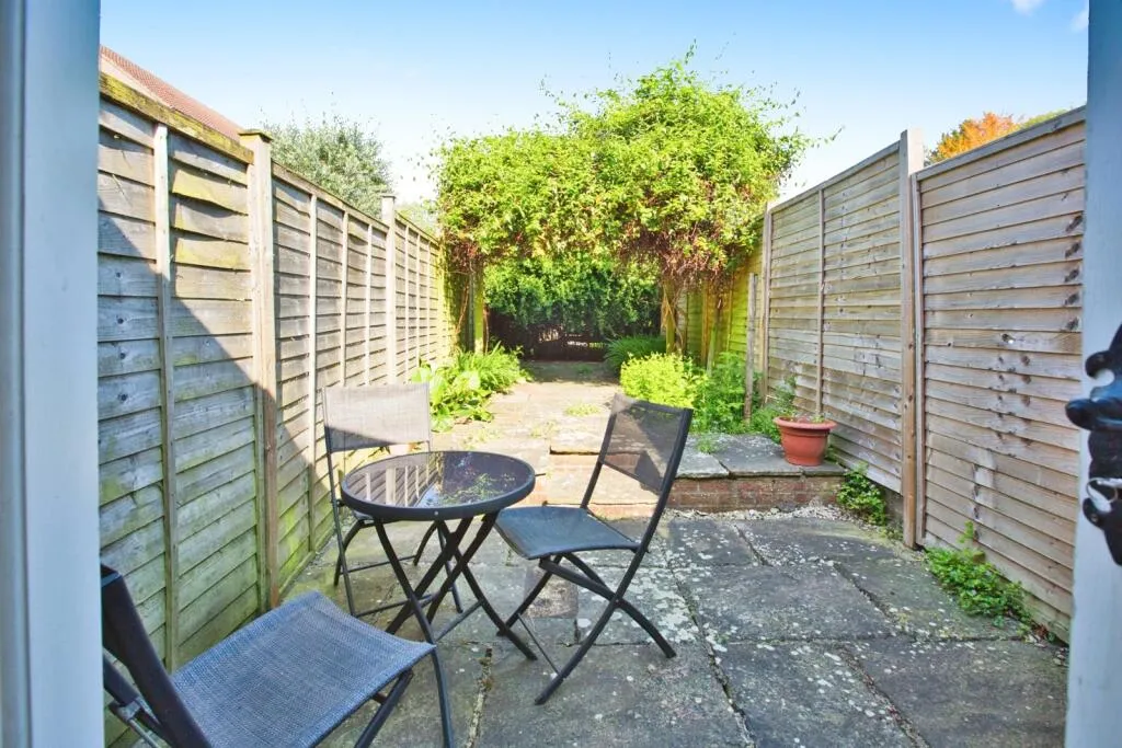 2 bed Terraced