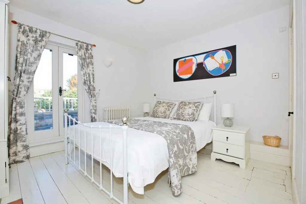 2 bed Terraced