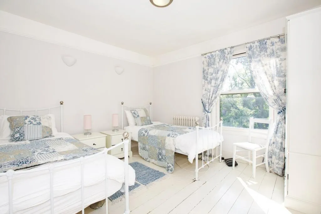 2 bed Terraced