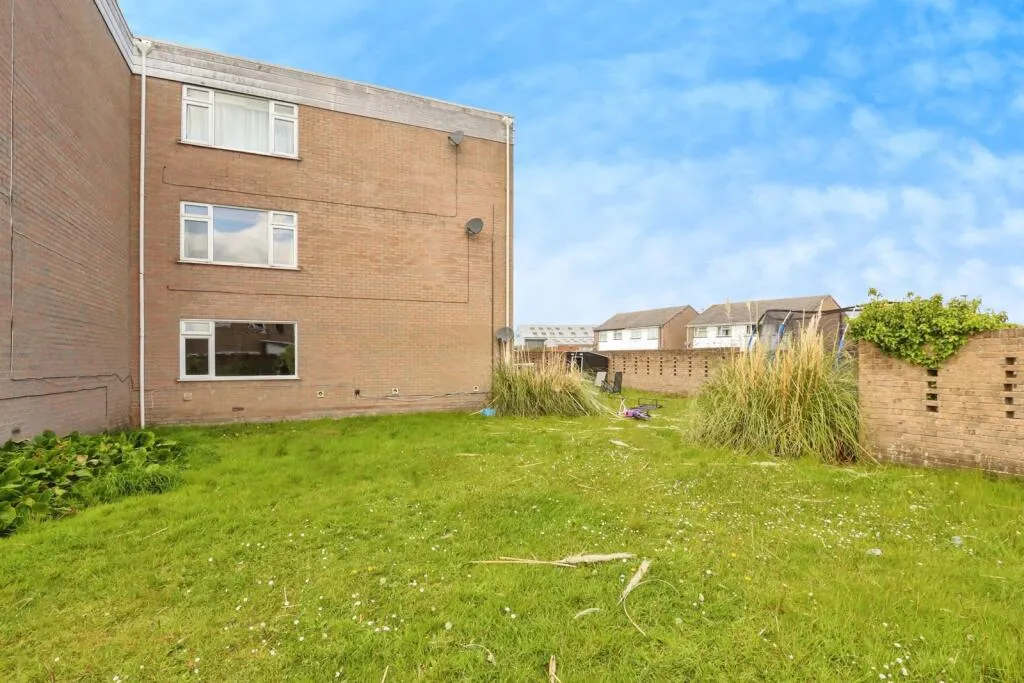 2 bed Apartment