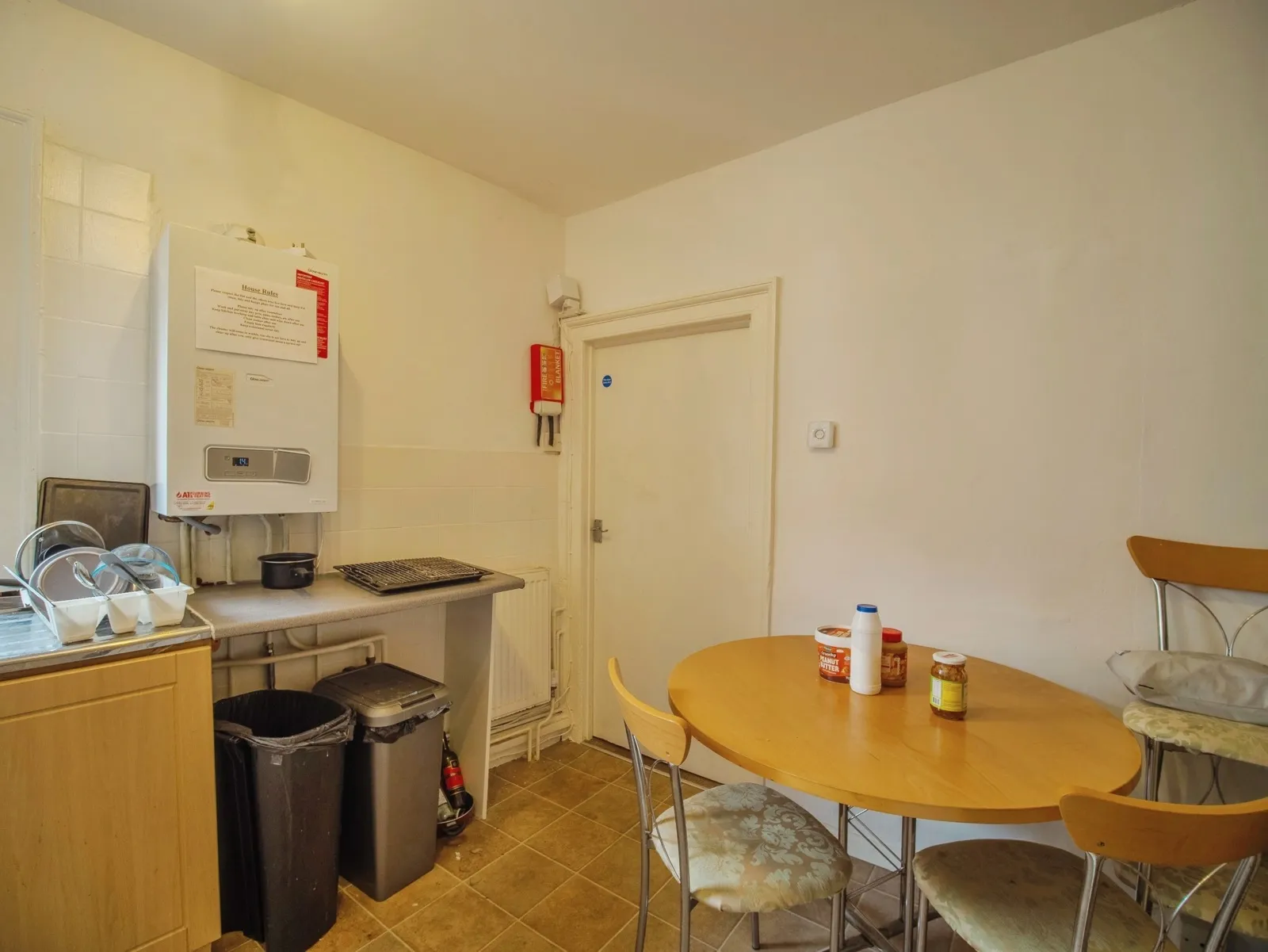 4 bed Commercial Property