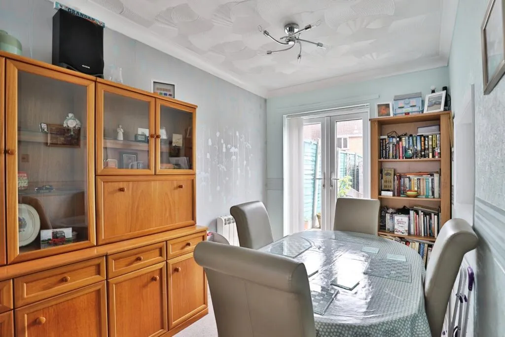 3 bed Terraced