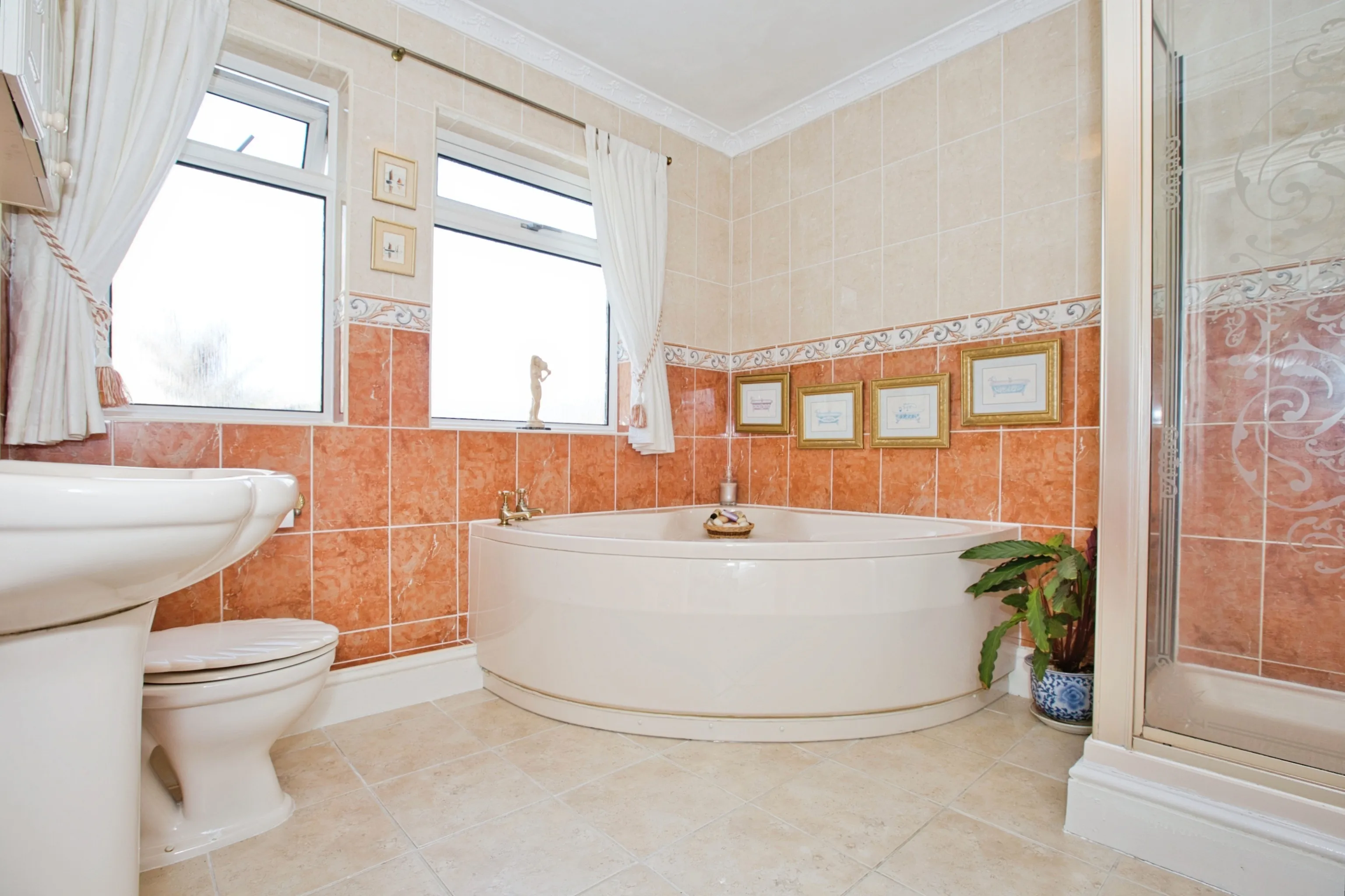 3 bed Detached Bungalow