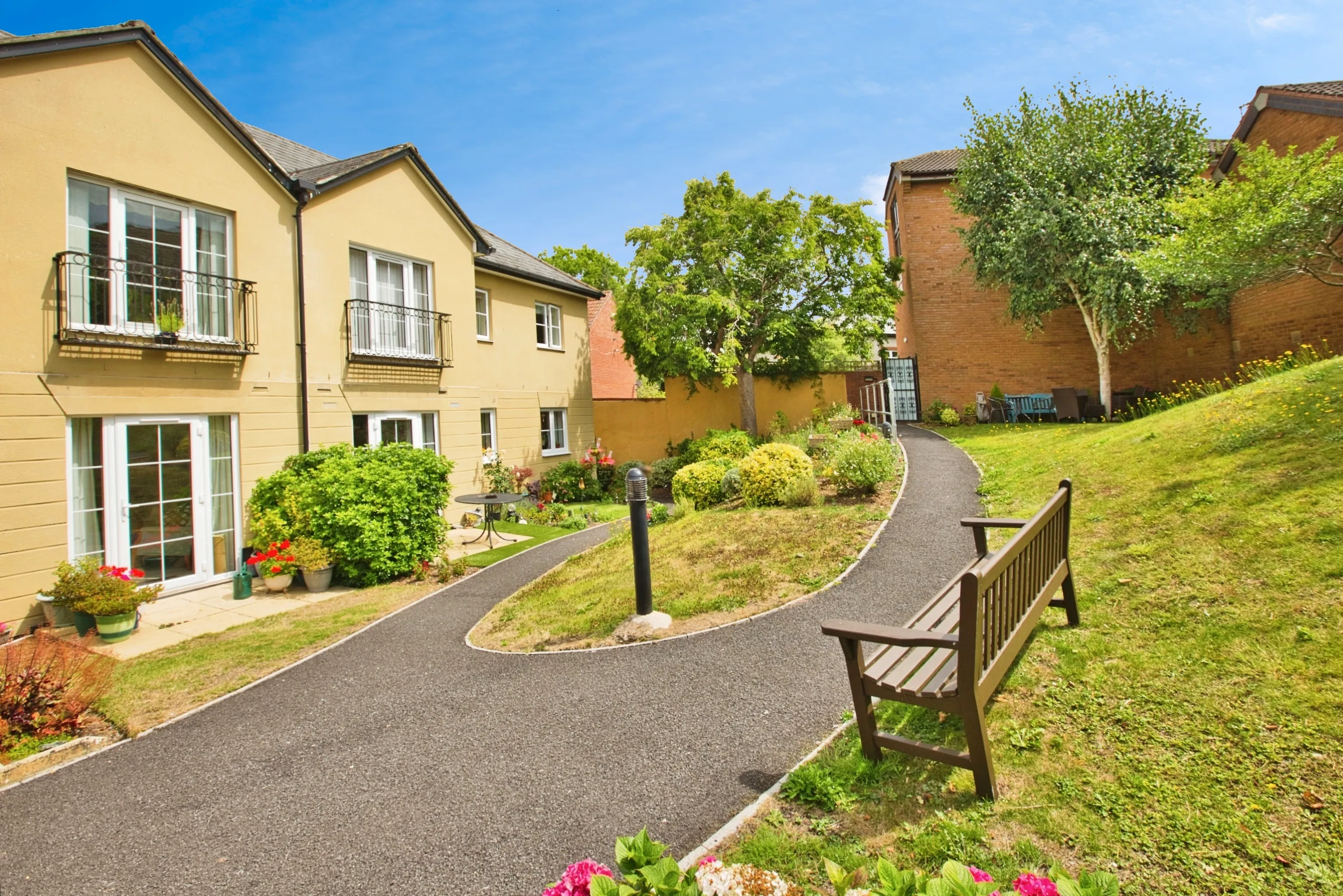1 bed Serviced Apartments