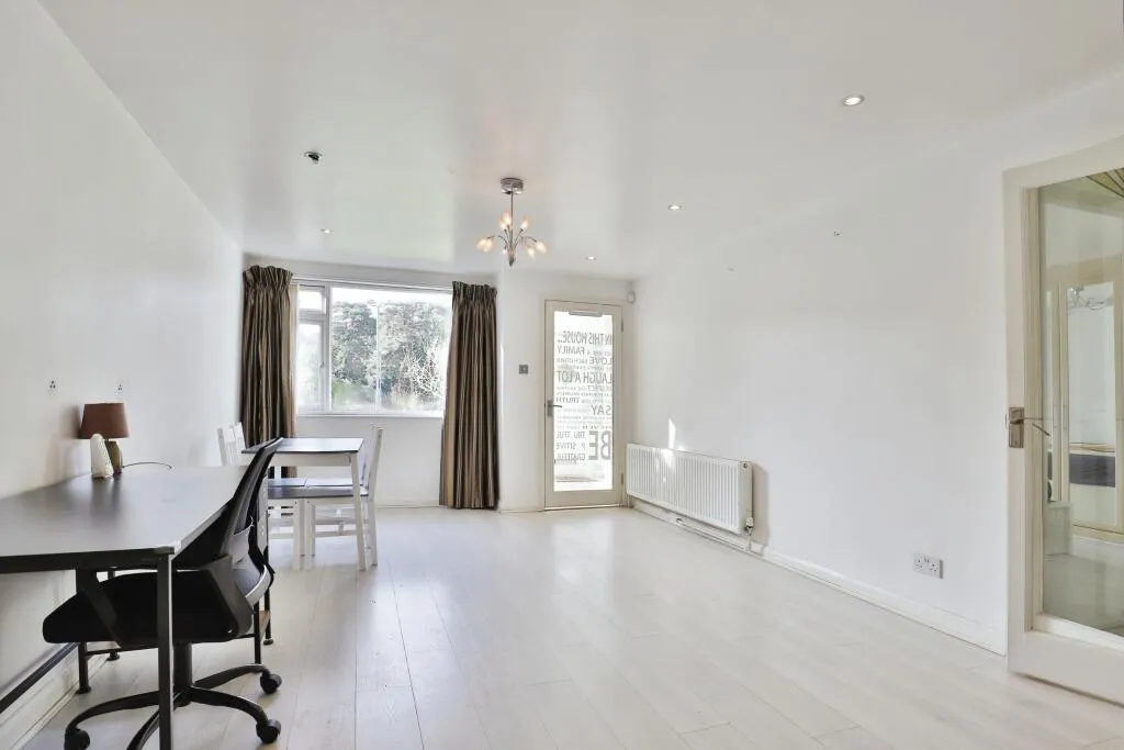 2 bed Apartment