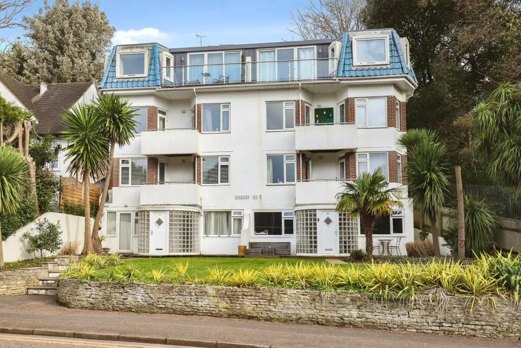 2 bed Apartment