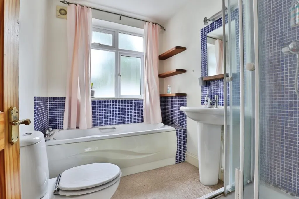 3 bed Detached Bungalow