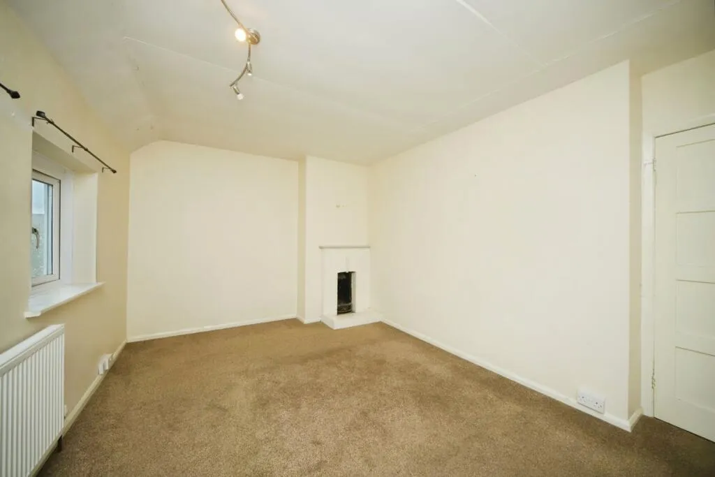3 bed Terraced