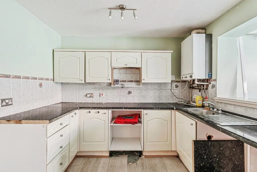 2 bed House