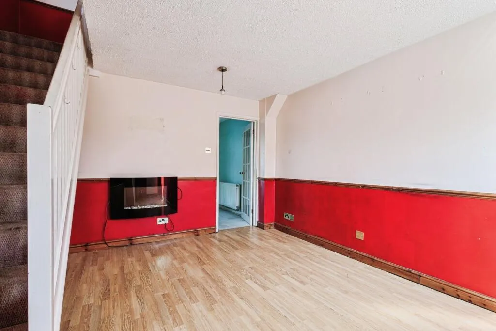 2 bed House