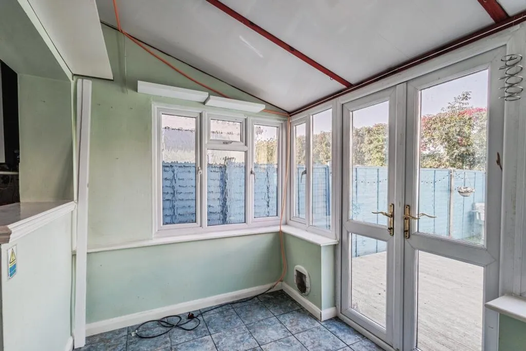 2 bed House