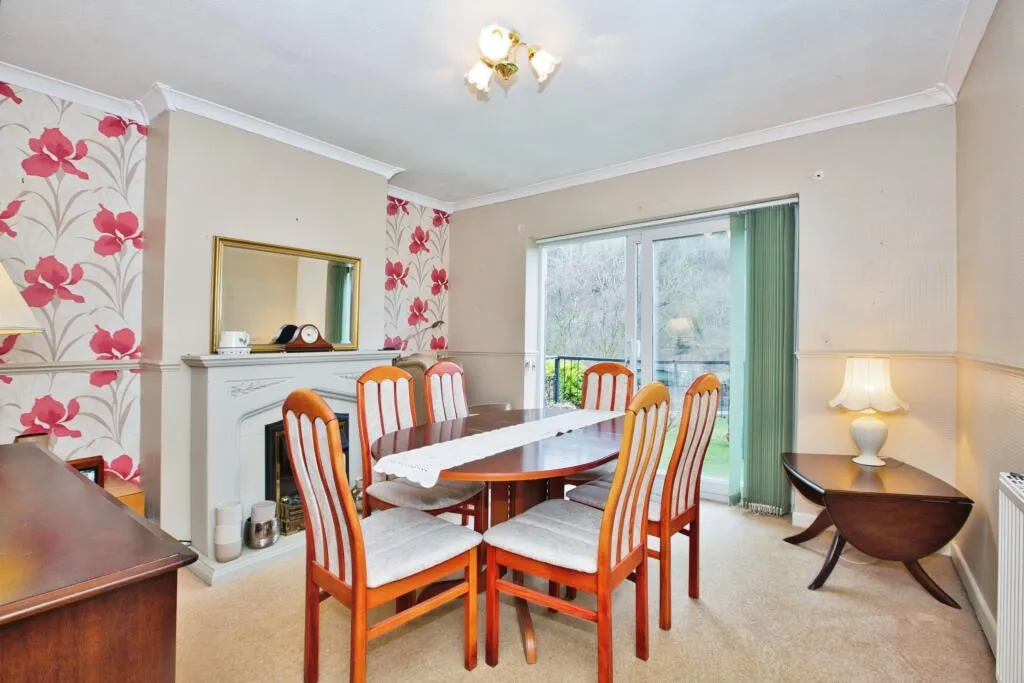 3 bed Semi-Detached