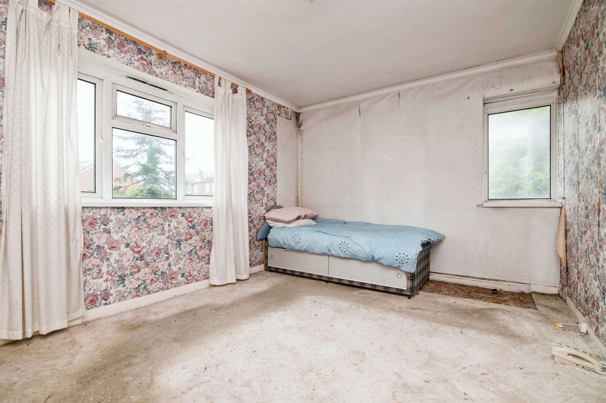 3 bed End of Terrace