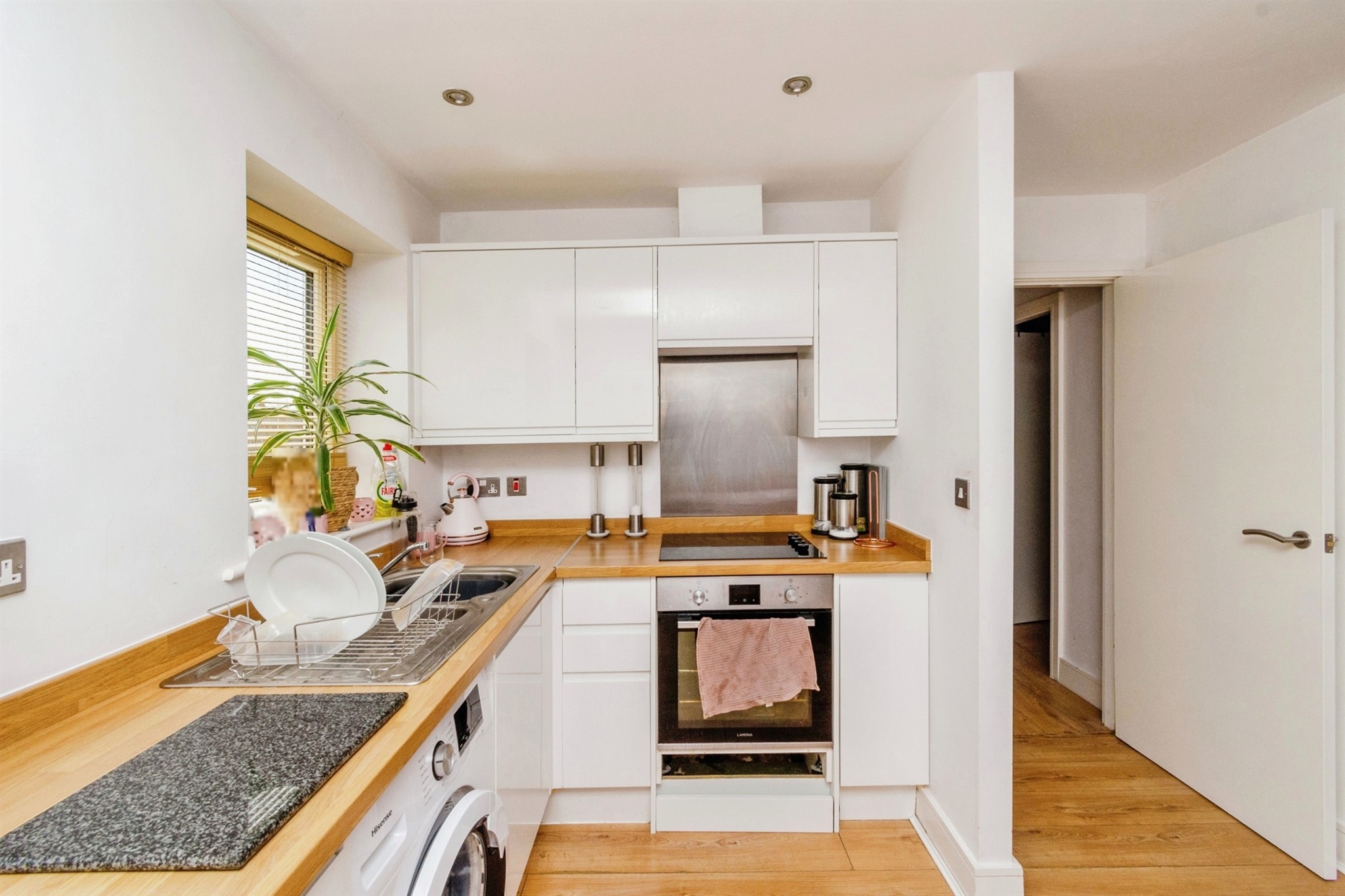 1 bed Ground Flat