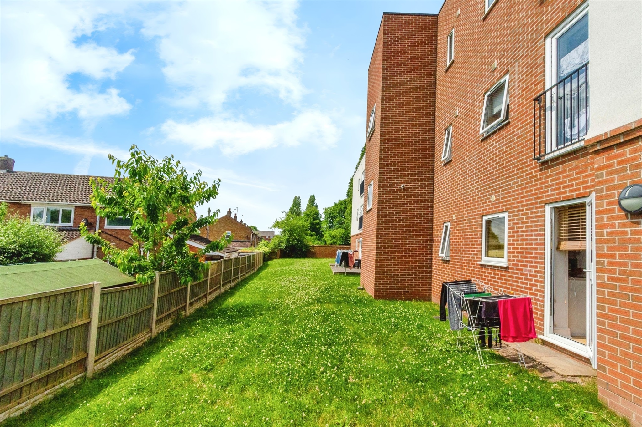 1 bed Ground Flat