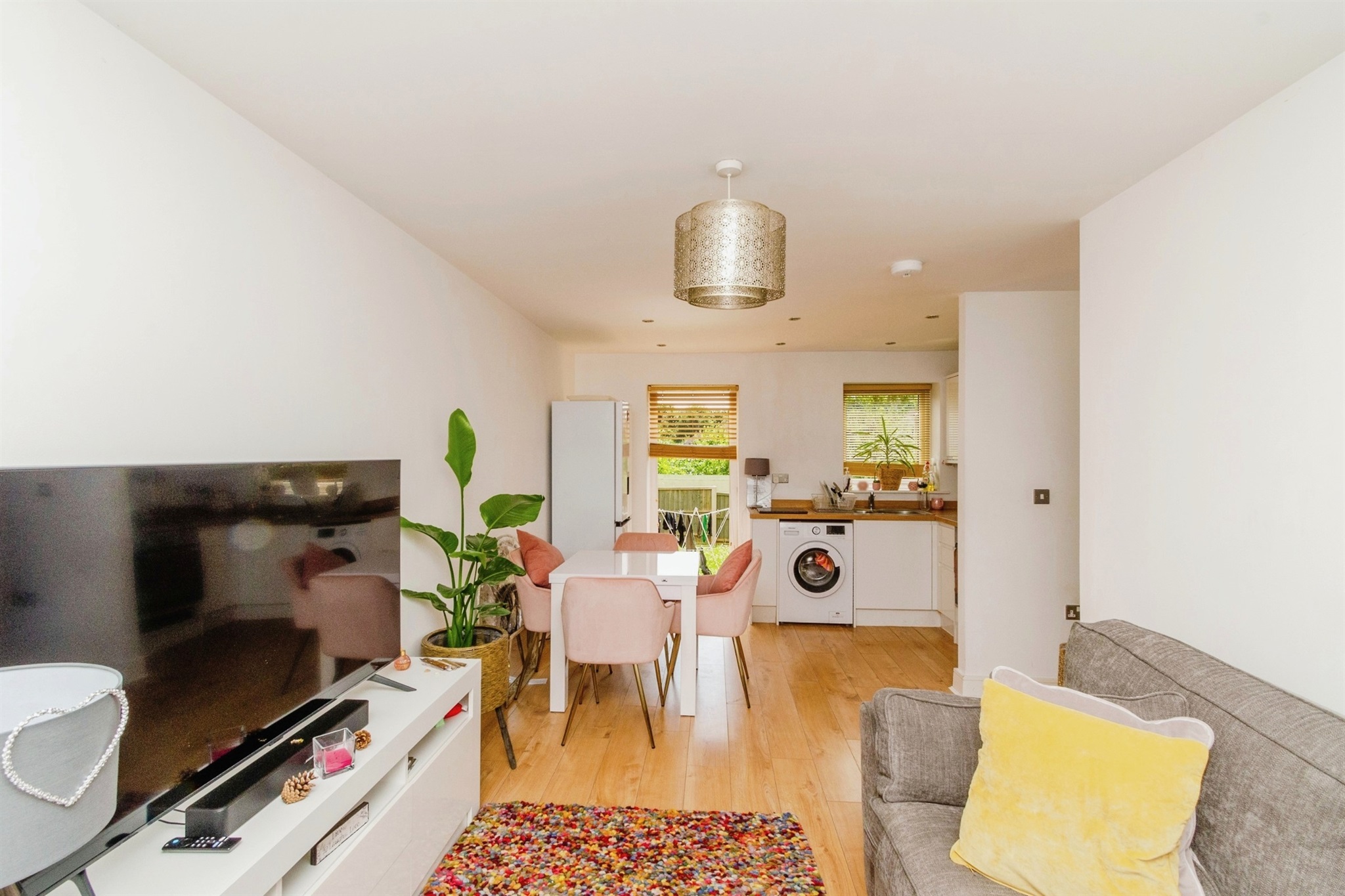1 bed Ground Flat
