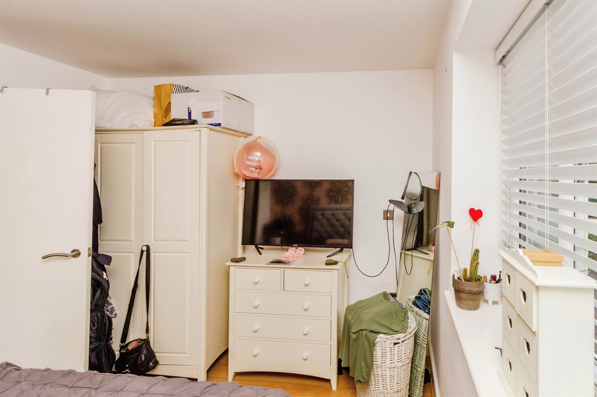 1 bed Ground Flat