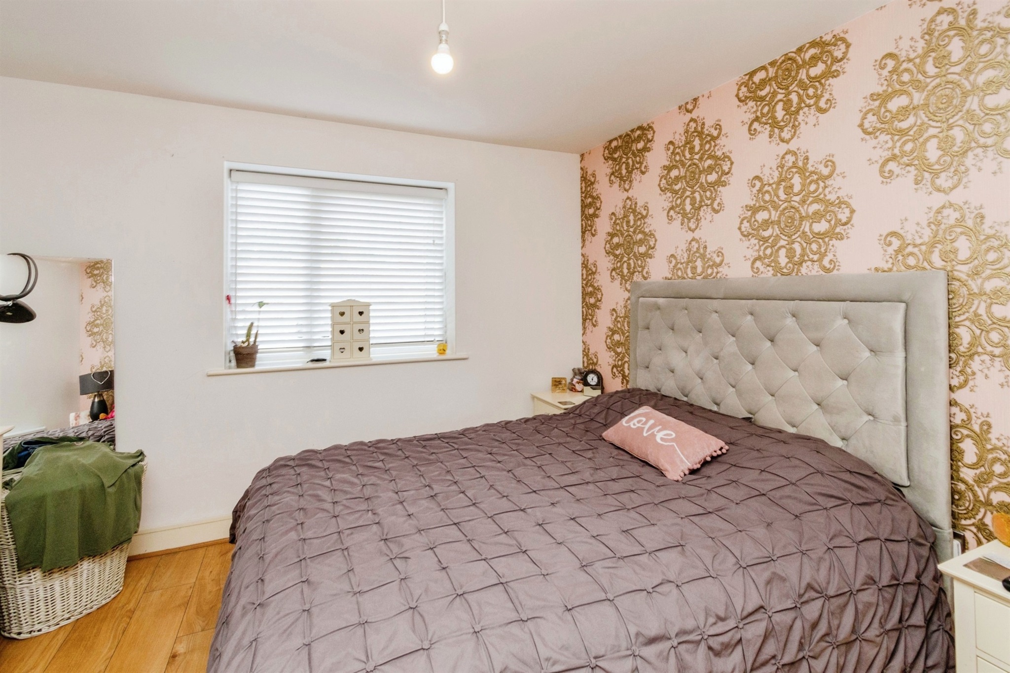 1 bed Ground Flat