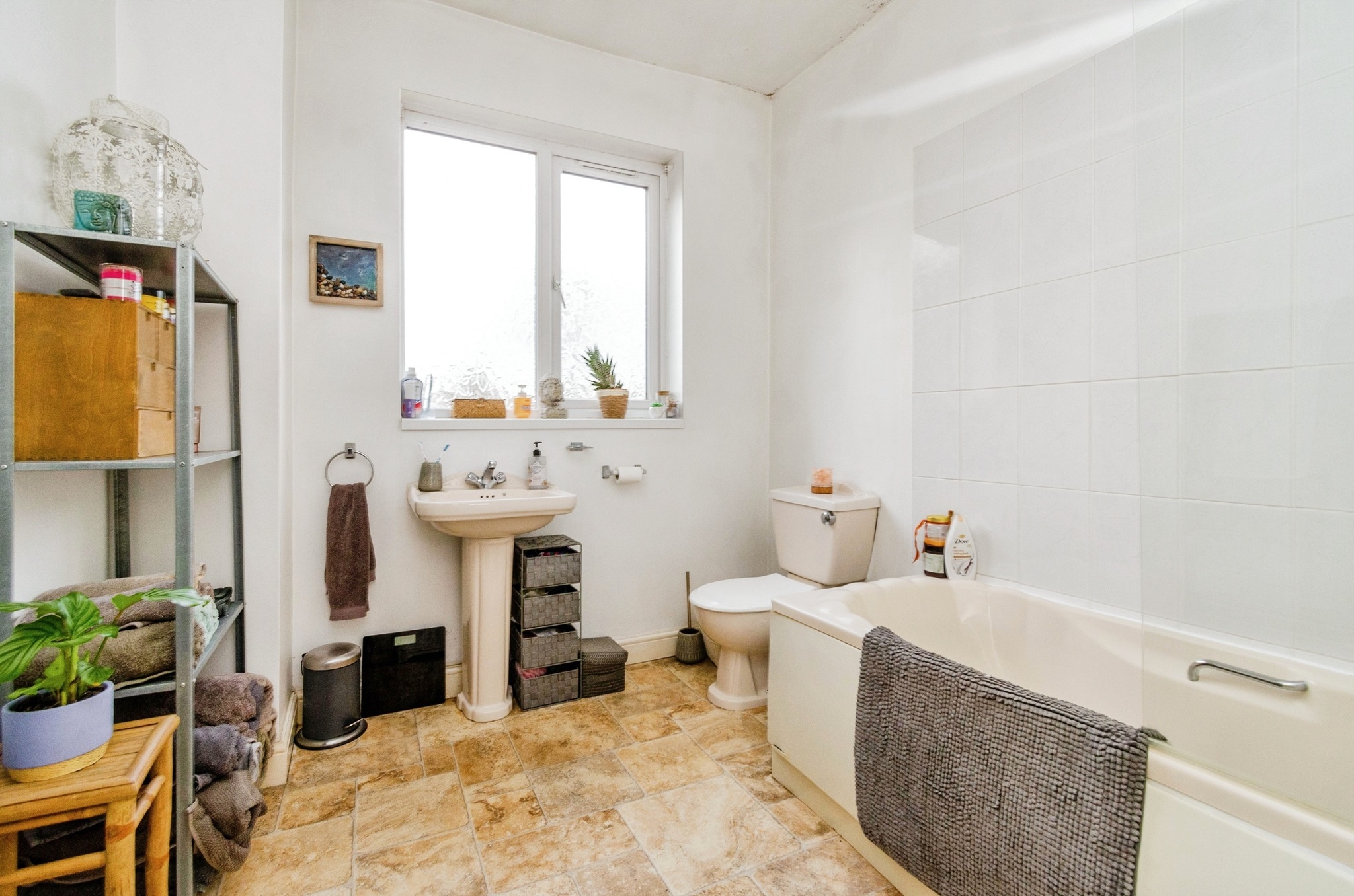 2 bed Semi-Detached