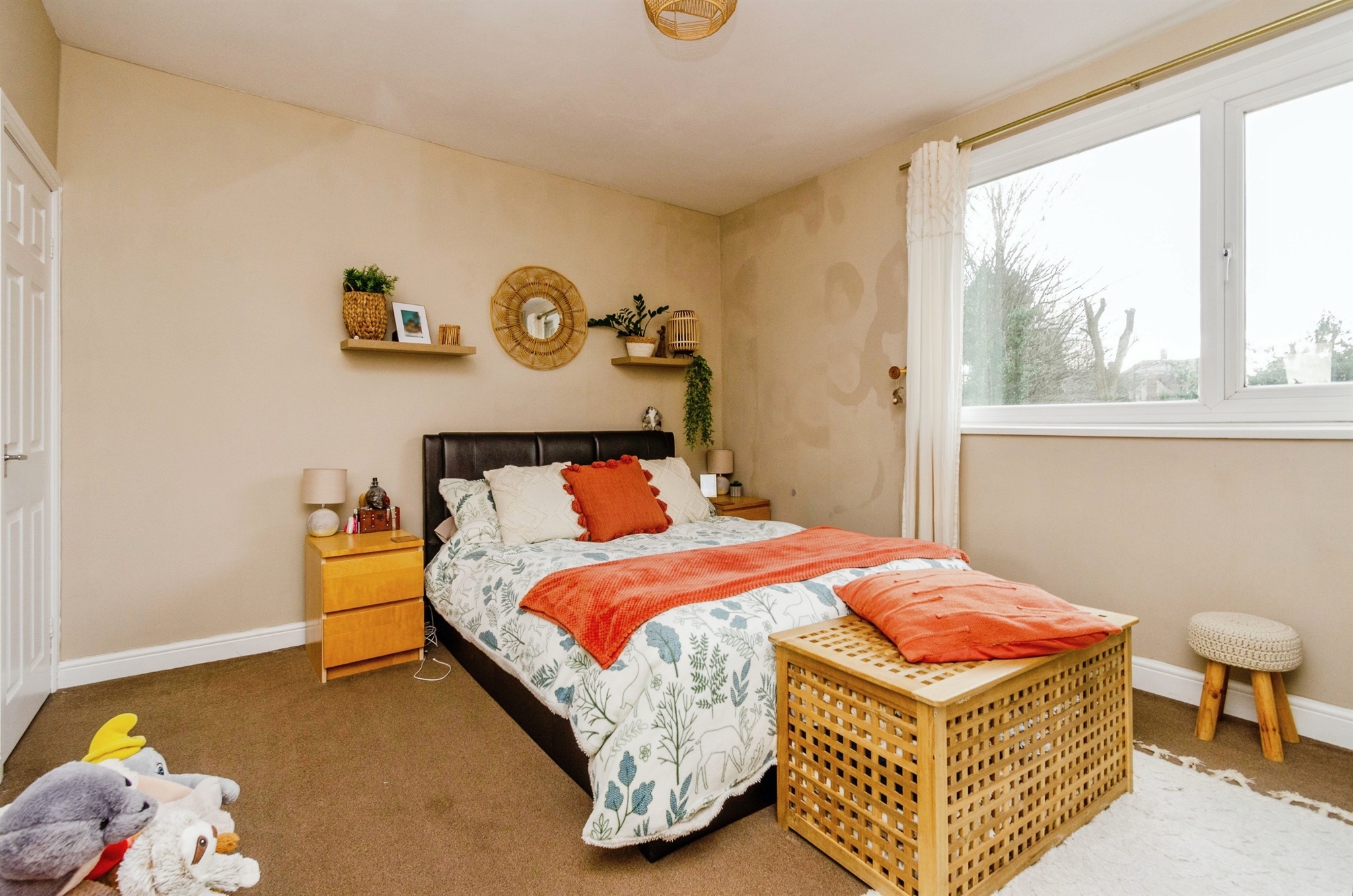 2 bed Semi-Detached