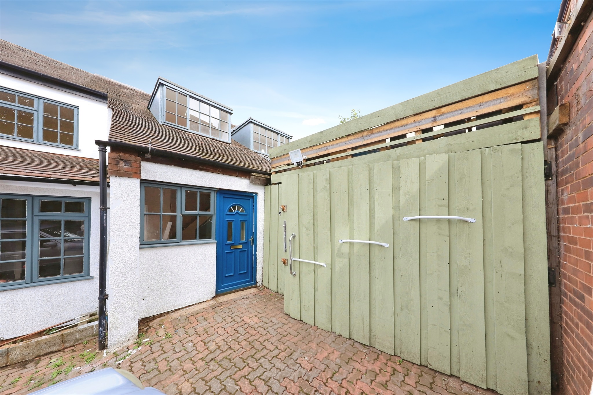 3 bed House