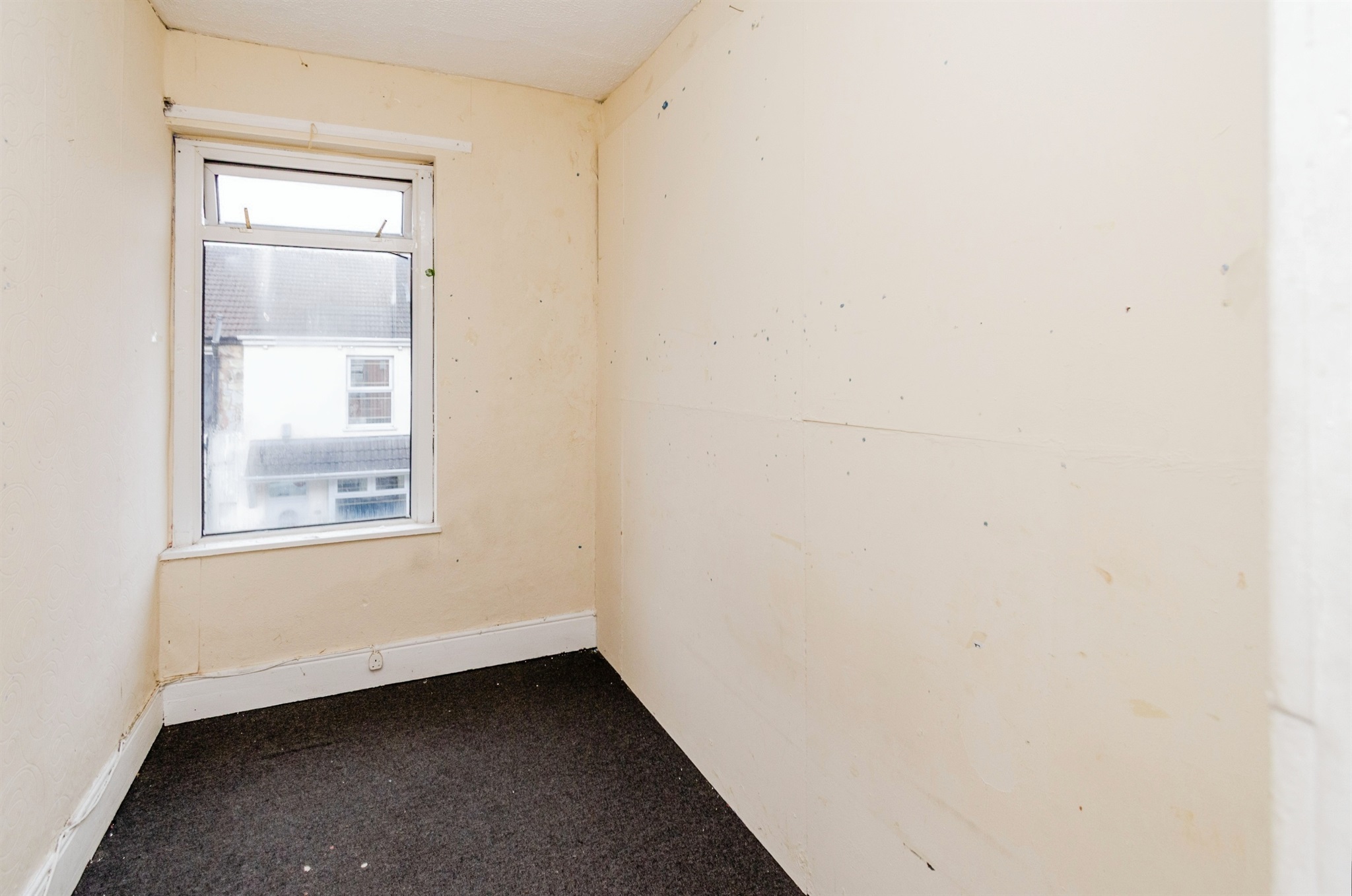 3 bed End of Terrace