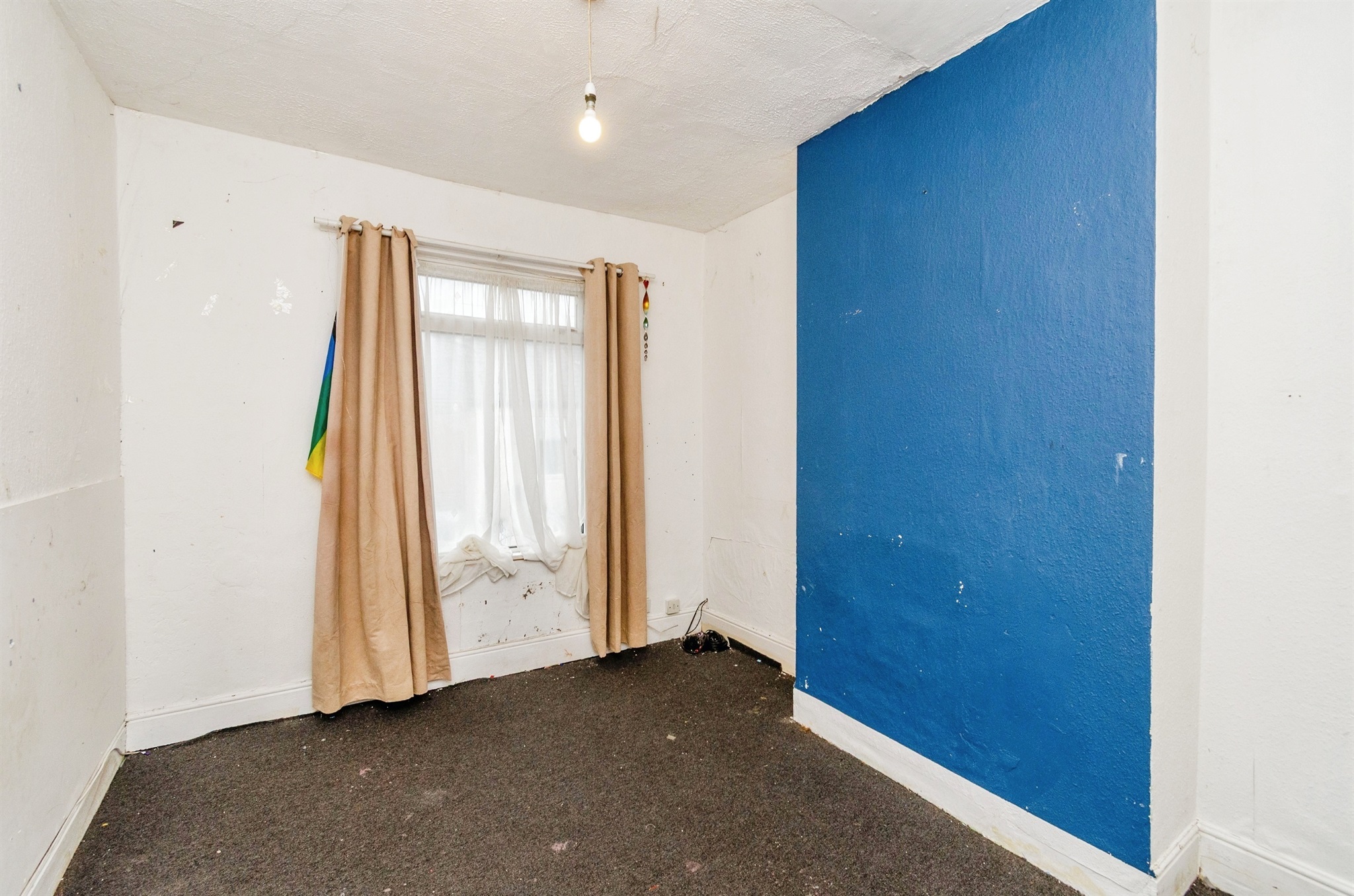3 bed End of Terrace